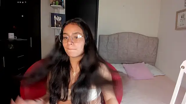 Snapshot of Walton_abieca_ chatting on 09-15-25, 04:34 Walton abieca online show from 09-15-25, 04:34