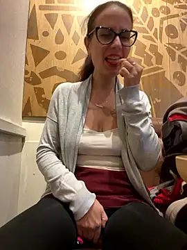 NataKitten online show from 01-10-26, 06:37