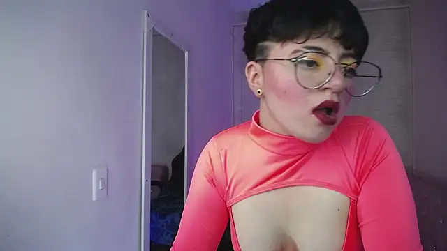 Snapshot of safyka chatting on 03-21-25, 04:07 safyka online show from 03-21-25, 04:07