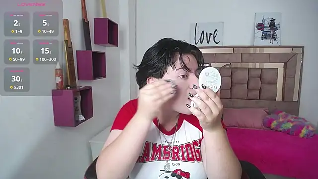 Snapshot of safyka chatting on 11-07-25, 11:49 safyka online show from 11-07-25, 11:49