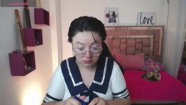 Snapshot of safyka chatting on 11-28-25, 12:24 safyka online show from 11-28-25, 12:24