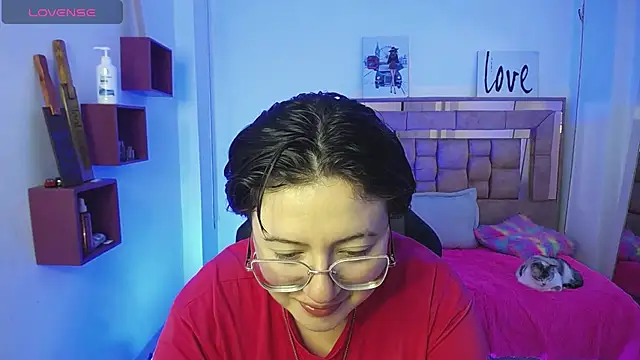 Snapshot of safyka chatting on 11-29-25, 01:52 safyka online show from 11-29-25, 01:52