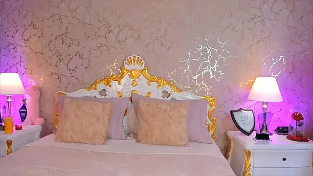 ScarlettWallace online show from 11-16-25, 08:58