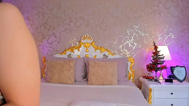 ScarlettWallace online show from 12-21-25, 09:55