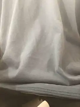 Snapshot of pandesal_aki chatting on 10-04-25, 01:53 pandesal aki online show from 10-04-25, 01:53