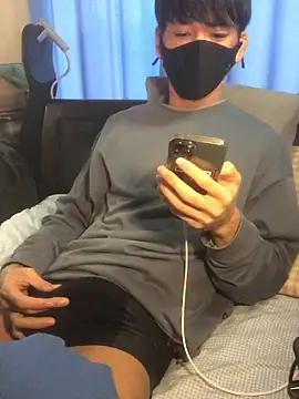 Snapshot of pandesal_aki chatting on 12-16-25, 06:51 pandesal aki online show from 12-16-25, 06:51