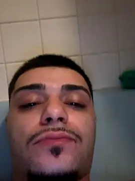 Snapshot of papiVilla23 chatting on 09-20-25, 04:35 papiVilla23 online show from 09-20-25, 04:35