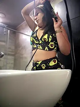 Mila LS online show from 10-21-25, 01:01