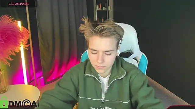 Jean Wilsons online show from 03-18-25, 01:53