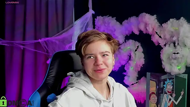 Jean Wilsons online show from 10-27-25, 11:14