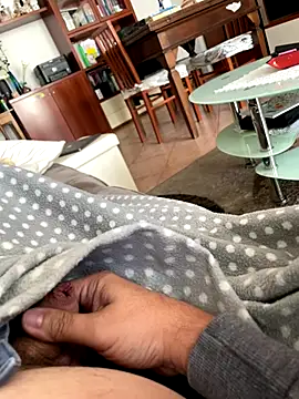 Snapshot of littletoy64 chatting on 09-29-25, 12:10 littletoy64 online show from 09-29-25, 12:10