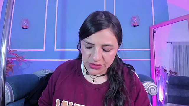 Snapshot of TaraTaylorr chatting on 11-04-25, 01:16 TaraTaylorr online show from 11-04-25, 01:16