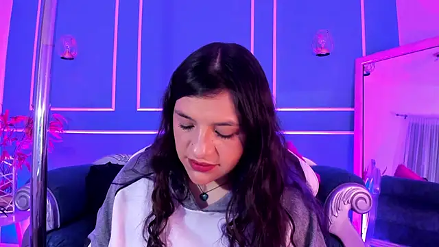 TaraTaylorr online show from 12-21-25, 03:02