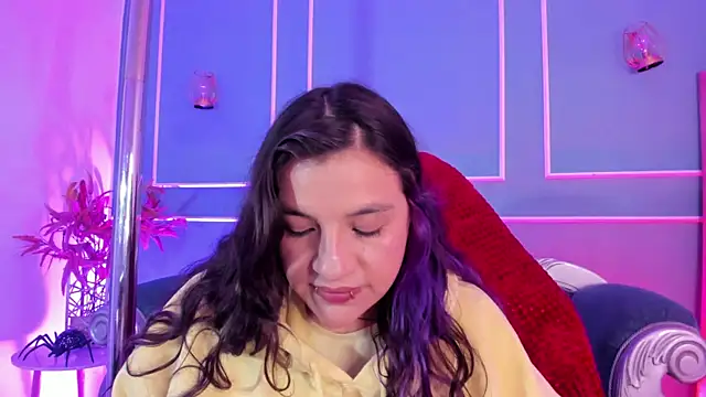 TaraTaylorr online show from 02-12-26, 03:12