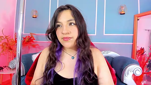 Snapshot of TaraTaylorr chatting on 03-05-26, 03:24 TaraTaylorr online show from 03-05-26, 03:24