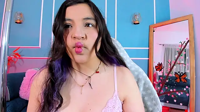 Snapshot of TaraTaylorr chatting on 03-08-26, 07:28 TaraTaylorr online show from 03-08-26, 07:28