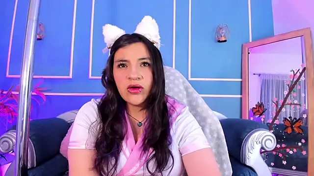 Snapshot of TaraTaylorr chatting on 03-17-26, 03:00 TaraTaylorr online show from 03-17-26, 03:00