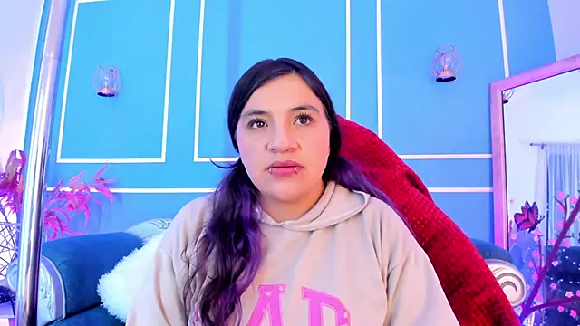 Snapshot of TaraTaylorr chatting on 03-22-26, 02:59 TaraTaylorr online show from 03-22-26, 02:59