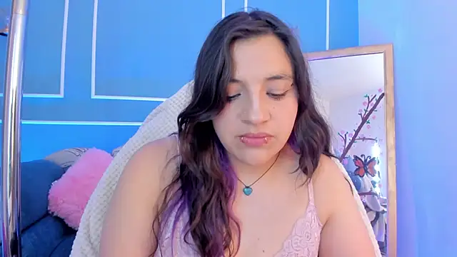 Snapshot of TaraTaylorr chatting on 04-06-26, 03:59 TaraTaylorr online show from 04-06-26, 03:59