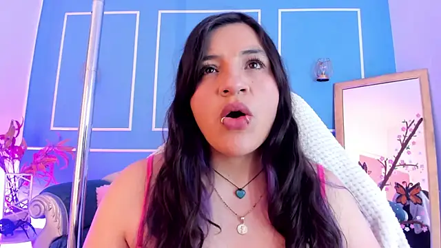 Snapshot of TaraTaylorr chatting on 04-13-26, 03:34 TaraTaylorr online show from 04-13-26, 03:34