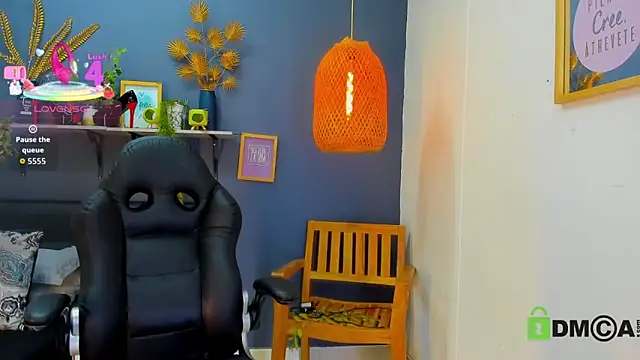 yessila parker online show from 04-12-26, 09:14