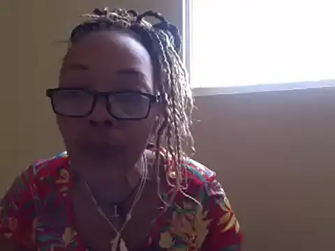 Snapshot of Ladyzee25 chatting on 07-28-26, 06:20 Ladyzee25 online show from 07-28-26, 06:20