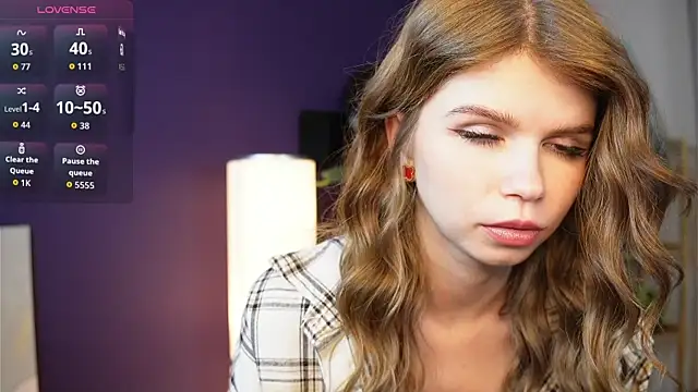 AmityDilley online show from 10-09-25, 06:33