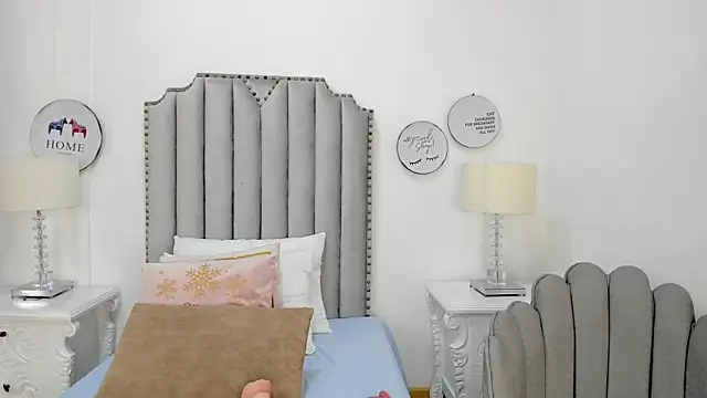 SamantaMarquez online show from 11-22-25, 07:57