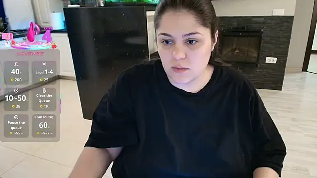 Layla- online show from 02-16-26, 10:55