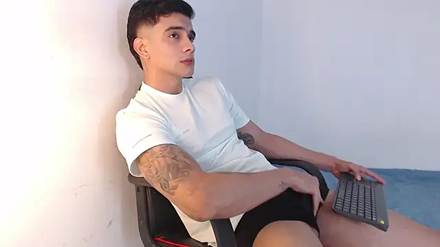 adam levis17 online show from 11-13-25, 06:01