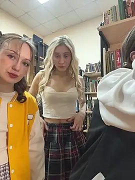 Snapshot of melicious_ chatting on 01-14-26, 06:19 melicious online show from 01-14-26, 06:19