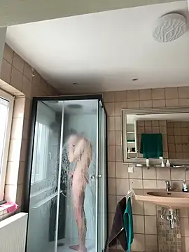 Snapshot of xy_monkeyBigCock chatting on 03-15-25, 10:24 xy monkeyBigCock online show from 03-15-25, 10:24