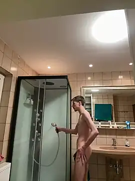 Snapshot of xy_monkeyBigCock chatting on 03-16-25, 09:05 xy monkeyBigCock online show from 03-16-25, 09:05