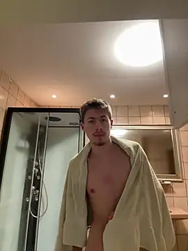 Snapshot of xy_monkeyBigCock chatting on 03-20-25, 12:19 xy monkeyBigCock online show from 03-20-25, 12:19