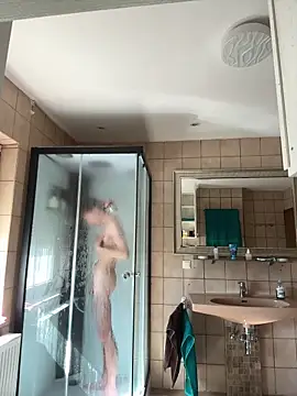 Snapshot of xy_monkeyBigCock chatting on 03-21-25, 09:12 xy monkeyBigCock online show from 03-21-25, 09:12