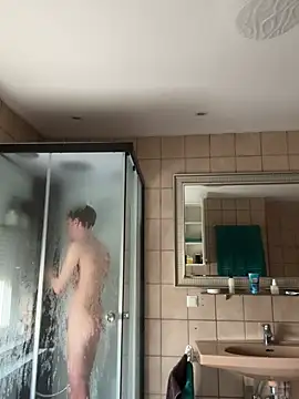 Snapshot of xy_monkeyBigCock chatting on 03-21-25, 03:46 xy monkeyBigCock online show from 03-21-25, 03:46