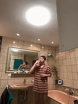 Snapshot of xy_monkeyBigCock chatting on 03-21-25, 11:01 xy monkeyBigCock online show from 03-21-25, 11:01