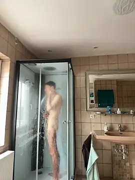 Snapshot of xy_monkeyBigCock chatting on 09-23-25, 08:17 xy monkeyBigCock online show from 09-23-25, 08:17