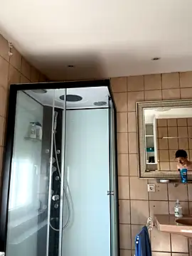 Snapshot of xy_monkeyBigCock chatting on 10-25-25, 11:07 xy monkeyBigCock online show from 10-25-25, 11:07