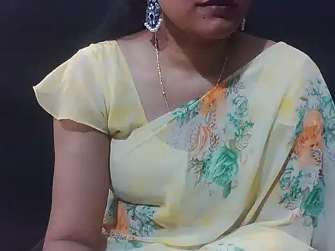 Snapshot of sugandha_bhabhi chatting on 05-05-26, 05:21 sugandha bhabhi online show from 05-05-26, 05:21