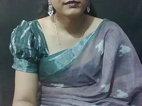 Snapshot of sugandha_bhabhi chatting on 05-08-26, 04:56 sugandha bhabhi online show from 05-08-26, 04:56