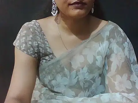 Snapshot of sugandha_bhabhi chatting on 06-17-26, 07:55 sugandha bhabhi online show from 06-17-26, 07:55