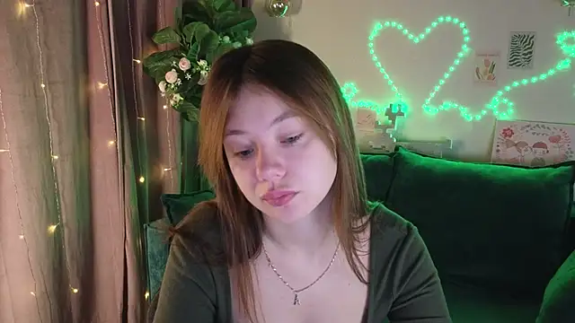 Snapshot of meow_mellie chatting on 10-03-25, 02:08 meow mellie online show from 10-03-25, 02:08