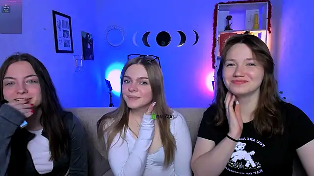 Snapshot of helli_belli chatting on 04-12-26, 07:30 helli belli online show from 04-12-26, 07:30