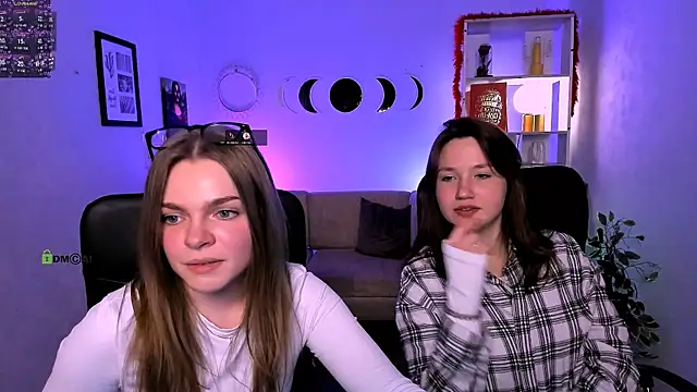 Snapshot of helli_belli chatting on 04-15-26, 07:43 helli belli online show from 04-15-26, 07:43