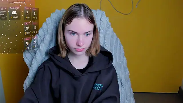 Fiona Night online show from 02-04-26, 06:41