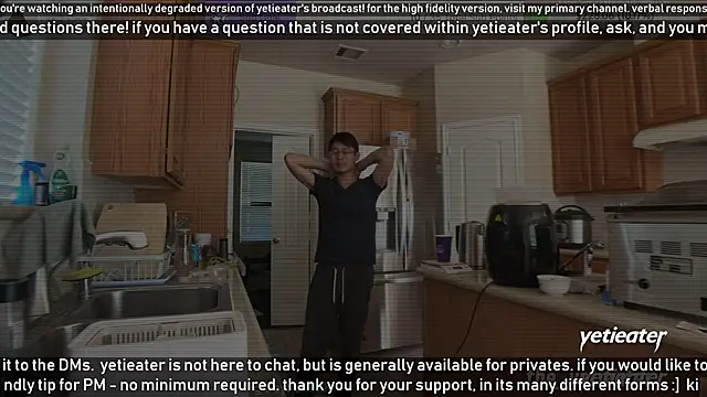 Snapshot of yetieater chatting on 12-20-24, 07:28 yetieater online show from 12-20-24, 07:28