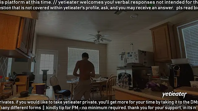 Snapshot of yetieater chatting on 06-18-26, 04:11 yetieater online show from 06-18-26, 04:11