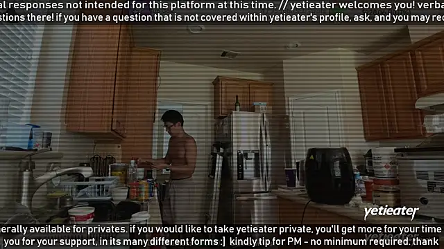 Snapshot of yetieater chatting on 07-23-26, 04:05 yetieater online show from 07-23-26, 04:05