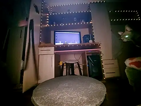 Snapshot of Nike-reactor chatting on 03-02-26, 08:04 Nike-reactor online show from 03-02-26, 08:04